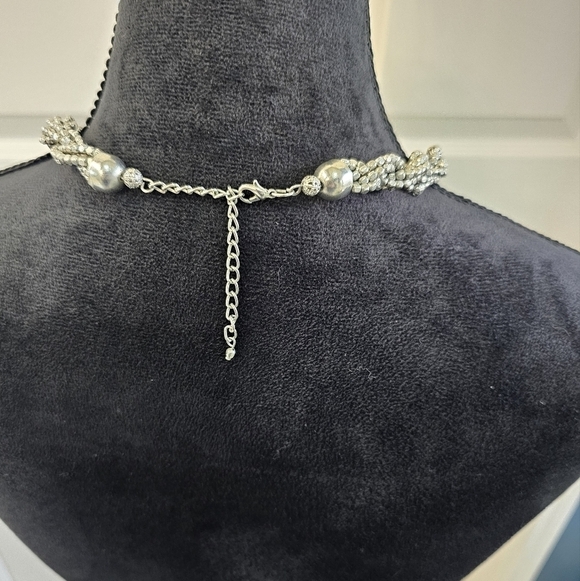 Costume Adjustable Faux Pearl Rope Necklace w Black, Silver & Pearl beads. EUC - Picture 6 of 8